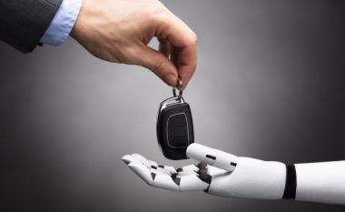 Prodhuesit dhe jo pronarët, do të jenë përgjegjës për aksidentet e automjeteve autonome