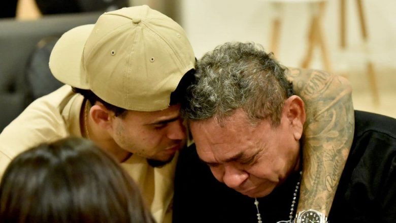 Emocionuese: Luiz Diaz takon babain e tij për herë të parë pasi e liruan nga rrëmbimi