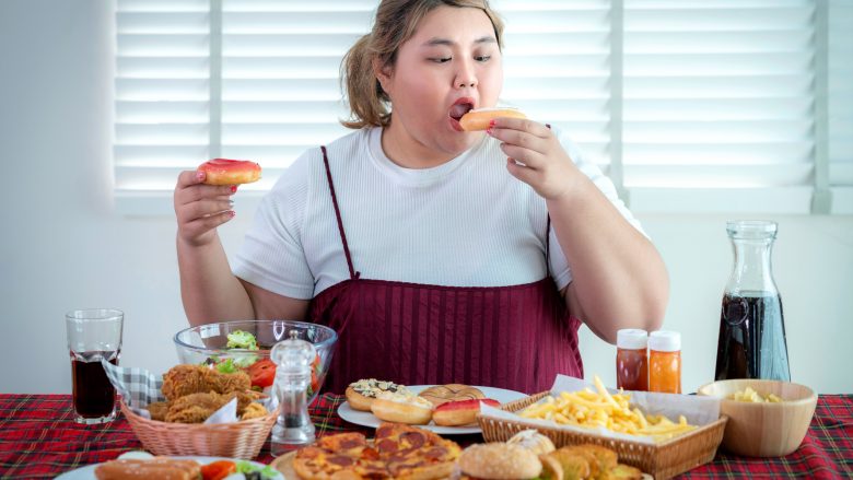 Ja çfarë duhet të bëni kur hani tepër: Dy ushqime nuk duhet të përzihen kurrë, mund të bëjnë kaos në trup