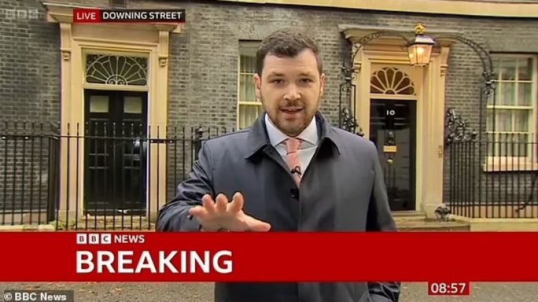 Parashikimi i gazetarit të BBC-së që doli të jetë i saktë, pa David Cameron duke hyrë në Downing Street – tha se do të jetë Sekretari i ri i Jashtëm