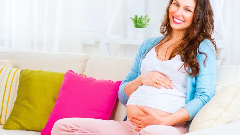 Java e 24-të e shtatzënisë: Bebja tashmë praktikon frymëmarrjen, por nënat duhet të kontrollojnë sheqerin në gjak