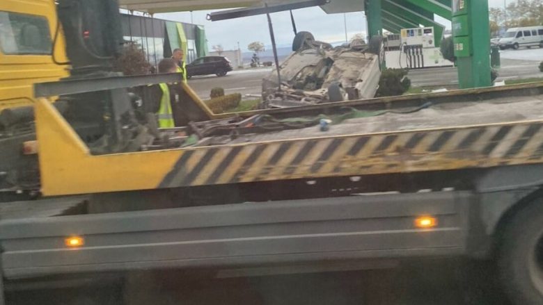 Një i vdekur dhe katër të lënduar në një aksident trafiku në Veternik
