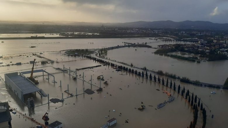 Ministri Maqedonci shpreh vullnetin për ta ndihmuar Italinë pas përmbytjeve në Toskana