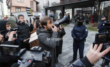 Me thirrjen “Poshtë Gjykata Speciale”, PSD-ja proteston kundër vizitës së Trendafilovës