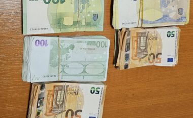 Parandalohet futja e mbi 35 mijë eurove të padeklaruara në Vërmicë