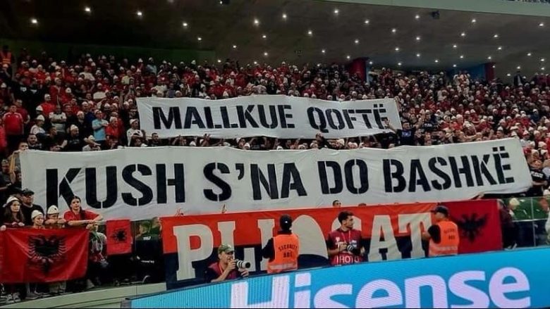 Reagimi i ‘Plisave’ pasi FSHF i la pa bileta për ndeshjen festive Shqipëri – Ishujt Faroe