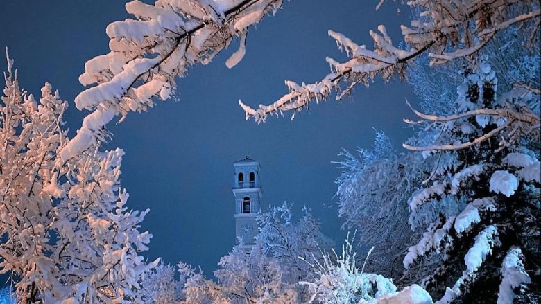 Prishtina e mbuluar me borë, pamje nga kryeqyteti