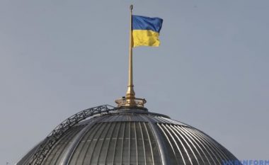 Parlamenti ukrainas zgjat ligjin ushtarak dhe mobilizimin e përgjithshëm edhe për 90 ditë të tjera