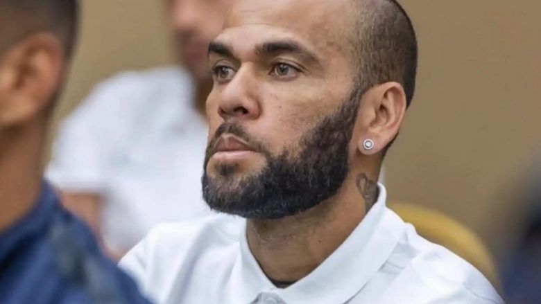I liruar nga burgu, zbulohet personi që pagoi një milion euro për garancinë e Dani Alvesit