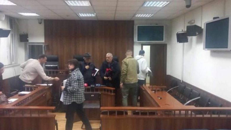 Një muaj paraburgim ndaj dy të dyshuarve për përfshirje në grabitjen në Suharekë