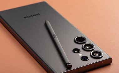 Samsung Galaxy S24 Ultra mund të vijë me kornizë titani?