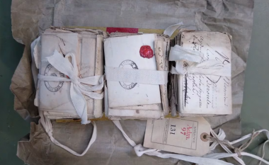 Hapen për herë të parë: Historiani zbulon 100 letra dashurie dërguar marinarëve francezë 200 vjet më parë