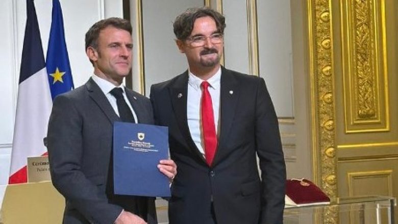 Ambasadori i Kosovës në Francë ia dorëzon letrat kredenciale presidentit Macron