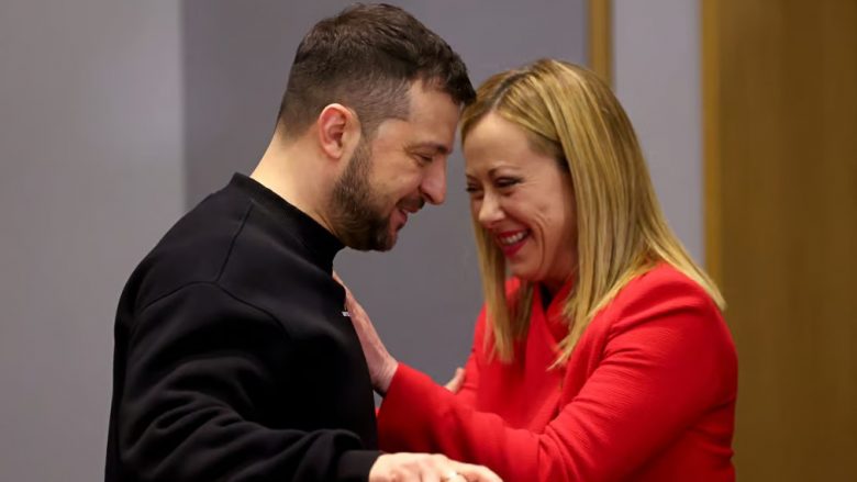 “Lodhje nga të gjitha anët” për luftën në Ukrainë: Kryeministrja italiane bie viktimë e dy komedianëve rusë