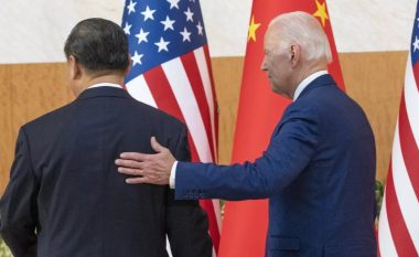 Çfarë pritet nga takimi “sy më sy” mes Biden dhe Xi Jinping të mërkurën në Kaliforni