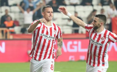 Zymer Bytyqi fantastik, dhuron super asistim në fitoren e Antalyaspor ndaj Besiktas