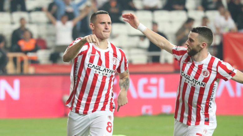 Zymer Bytyqi fantastik, dhuron super asistim në fitoren e Antalyaspor ndaj Besiktas