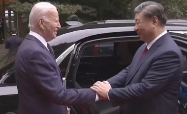 Biden thotë se limuzina e presidentit kinez është “e bukur” – por i tregon atij se ajo presidenciale amerikane është një “Bishë”