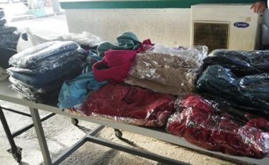Doganat e Maqedonisë konfiskojnë veshje të padeklaruara në vendkalimin kufitar Bogorodicë