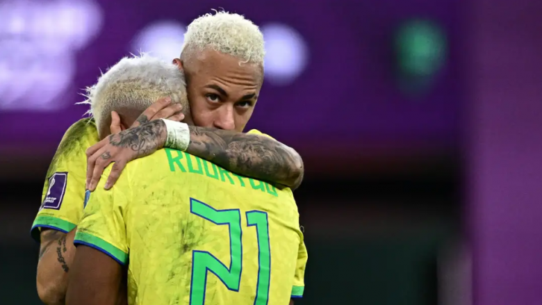 “Shkëlqimi yt i shqetëson ata” – Neymar shpreh mbështetjen për Rodrygon pas komenteve raciste në drejtim të tij