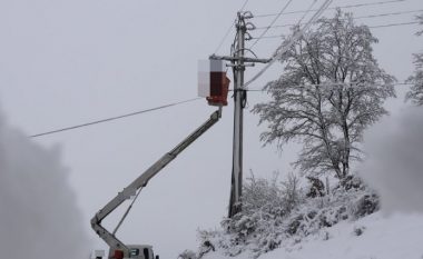Bora lë pa rrymë disa distrikte, KEDS: Po punojmë që të kthehet në normalitet furnizimi me energji elektrike