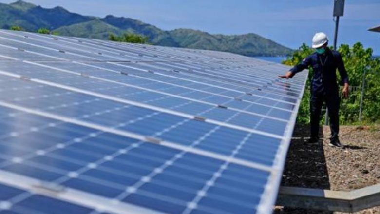 Indonezia bën thirrje për veprim të shpejtë për një investim prej 20 miliardë dollarësh për energjinë e gjelbër
