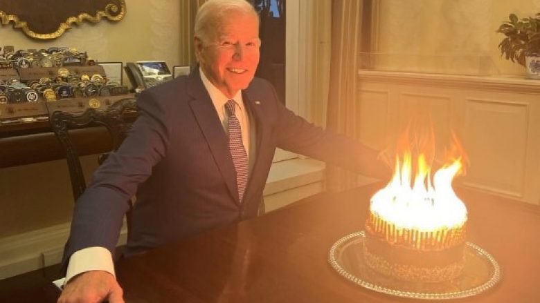 Torta e ditëlindjes së Biden u bë një hit – dhe sigurisht nxiti edhe reagime