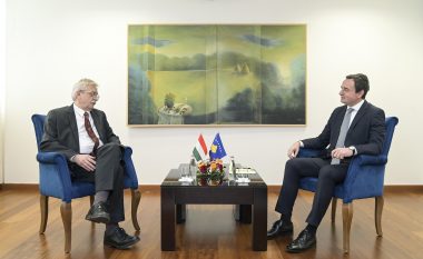 Kurti bisedoi me ambasadorin hungarez për thellimin e raporteve ndërmjet dy vendeve