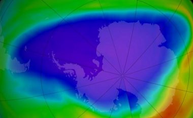Shkencëtarët: Vrima e ozonit mund të mos përmirësohet