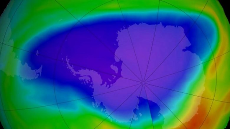 Shkencëtarët: Vrima e ozonit mund të mos përmirësohet