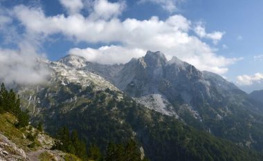 Alpet Shqiptare në krye të listës së destinacioneve më interesante për t’u vizituar në vitin 2024, sipas National Geographic