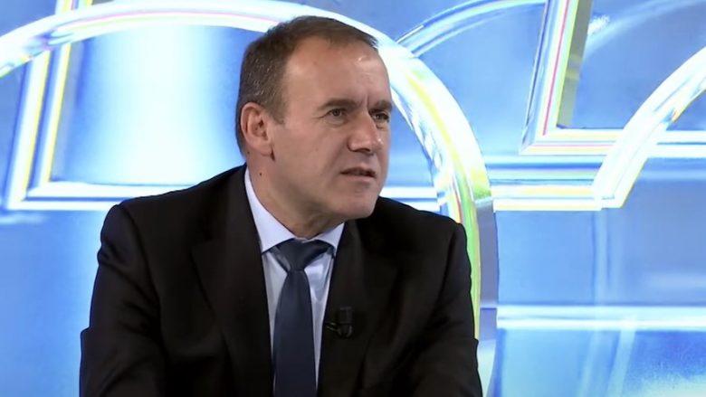 Berisha: Kurti po luan lojë të dyfishtë, prolongimi i dialogut interes i Serbisë e dëm për Kosovën