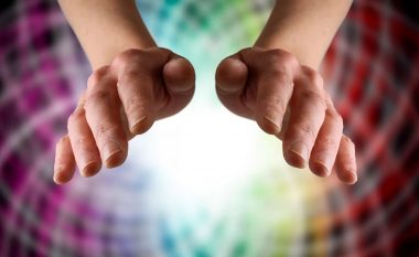 Duart që shërojnë: Fuqia e magjike e bioenergjisë