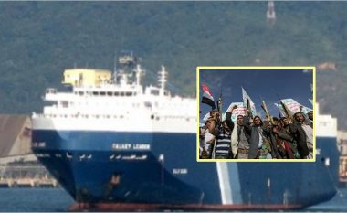 Një anije mallrash është rrëmbyer nga Houthit – thuhet se ishte pjesërisht e një miliarderi izraelit dhe në bord kishte 25 persona
