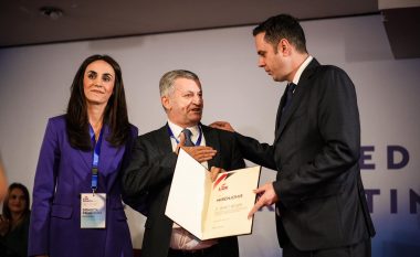 Pas 21 viteve në krye të degës së parë të LDK-së në Prishtinë, “pensionohet” Ismet Beqiri – Donjeta Dragusha kryetare