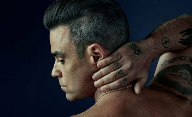 Robbie Williams pretendon se po kalon një ‘menopauzë’: Më kanë rënë flokët dhe nuk kam epsh seksual