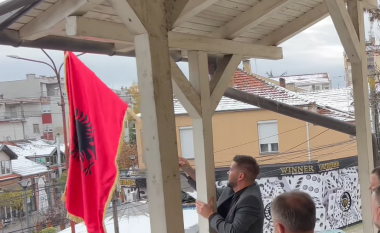 Pas Preshevës, edhe në Komunën e Bujanocit ngritet flamuri kuq e zi