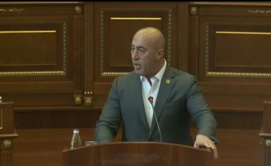 Haradinaj i bën thirrje Kurtit ta parandalojë ikjen e të rinjve: Gjeje një mënyrë dhe vepro