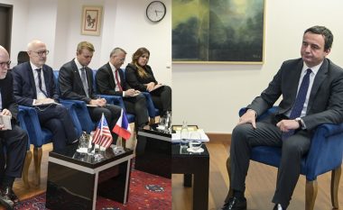 Kurti takoi ambasadorët QUINT-it dhe BE-së, diskutojnë për kërkesën e Serbisë për organizmin e zgjedhjeve në Kosovë