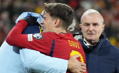 Pësoi lëndim të rëndë duke luajtur me Spanjën: Mësohet shuma që do t'i paguajë FIFA, Barcelonës për lëndimin e Gavit