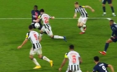 Penalltia për PSG-në tërboi botën e futbollit, legjendat të indinjuar nga vendimi i gjyqtarit