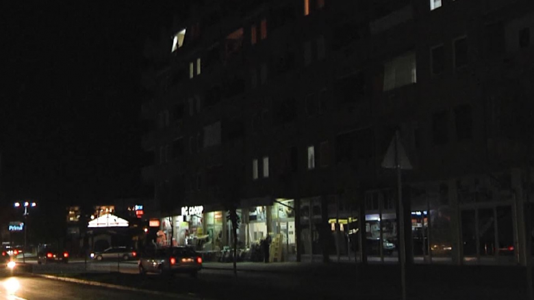 Rruga industriale në Tetovë pa ndriçim publik, qytetarët të rrezikuar gjatë natës