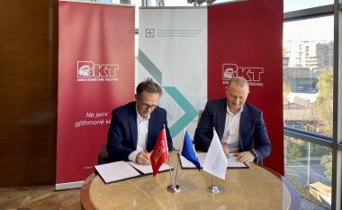 BKT Kosova dhe Fondi Kosovar për Garanci Kreditore (FKGK) nënshkruajnë marrëveshje për dritaren GROW