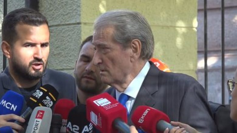 Opozita vazhdon bllokimin e Kuvendit, Berisha: Greva e urisë mes opsioneve