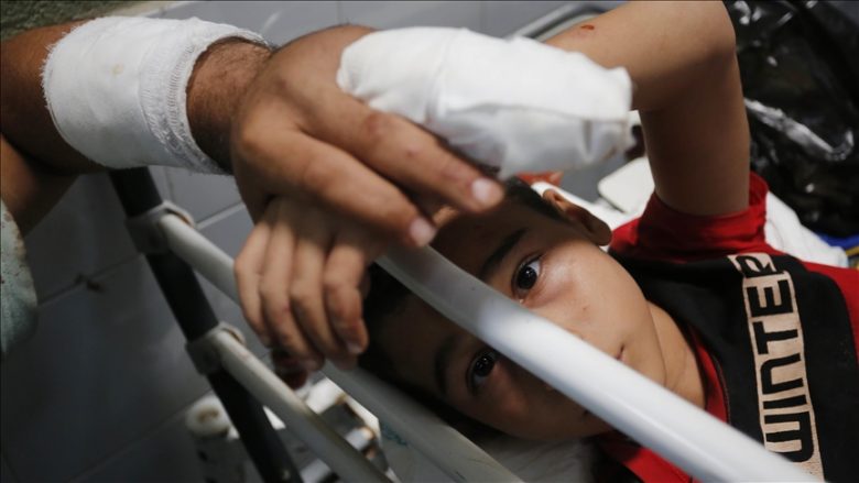 Infermierja e Mjekëve pa Kufij përshkruan tmerret që ajo ka parë në Gaza