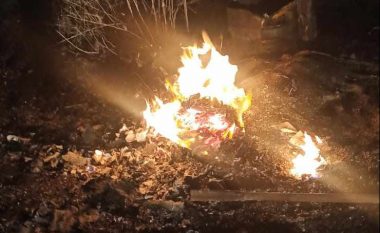 Përfshihet nga zjarri një stallë e bagëtive në Gjilan, vlera e dëmit rreth 6 mijë euro