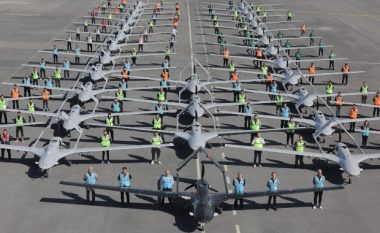 Prodhuesi turk i dronëve mburret: Fluturakja pa pilot Bayraktar ka arritur 750 mijë orë fluturim