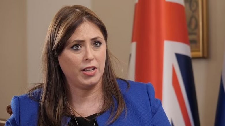 “Pse jeni të obsesionuar pas një zgjidhje me dy shtete”, ambasadorja izraelite në Britani reagon me nervozizëm gjatë intervistës