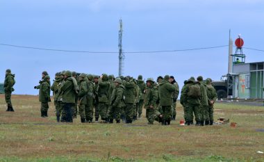 Familjet e ushtarëve rusë thirrje Putinit: Shkoni në fushëbetejë dhe vdisni