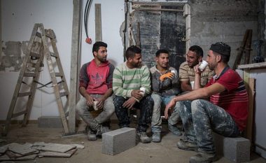 Ndalimi i punës për palestinezët po i kushton Izraelit 800 milionë dollarë në muaj: Jemi në një situatë shumë të vështirë